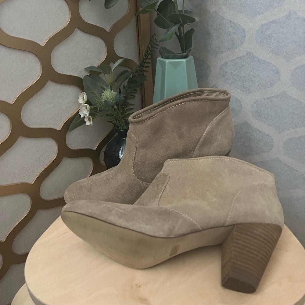 REPORT | Marks Suede Ankle Bootie